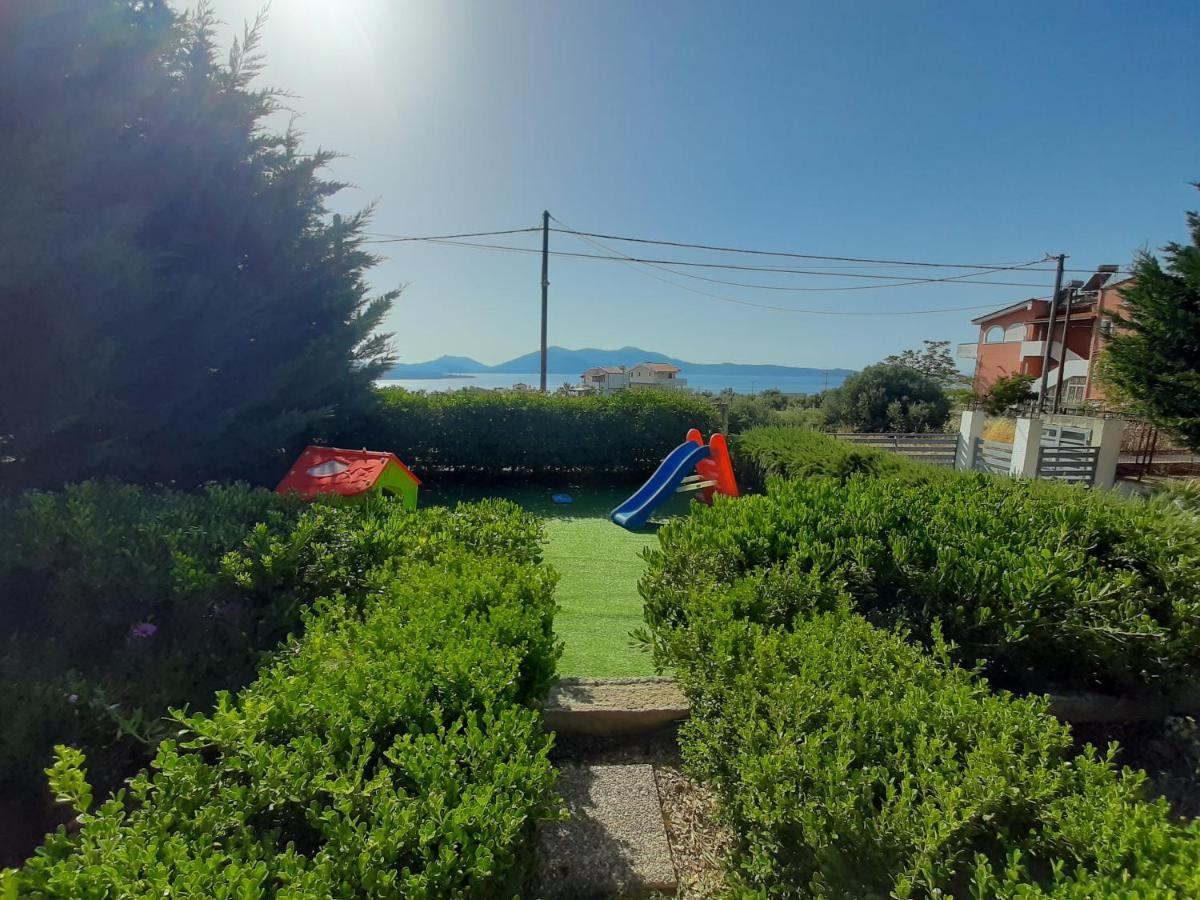 Aliveri Flat With Sea View Eksteriør billede